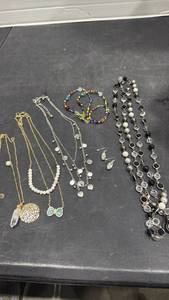 lot 2096 image: Necklaces and more