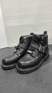lot 2103 image: Size 8.5 riding boots