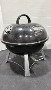 lot 2108 image: Kingsford charcoal grill