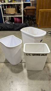 lot 2111 image: White waste baskets