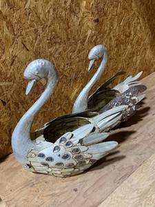 lot 2118 image: Swan planters