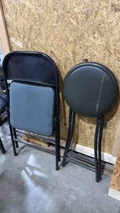 lot 2515 image: Folding chair and stool