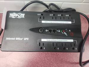 lot 18818 image: Tripp Lite Internet Office UPS  Model INTERNET550U&nbsp