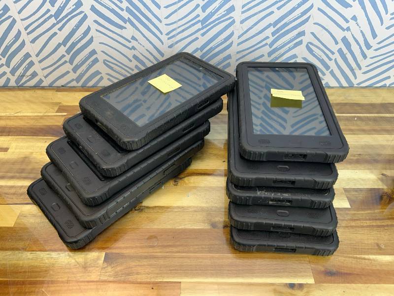 lot 152290 image: Retails for $300 (10 Pack) TG801  Inspire 3, 8-inch rRugged Android Tablets