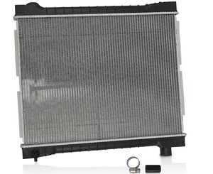 lot 411504 image: Retails for $176 For 1990-1994 Ford F600 F700 F800 F900 B600 B700 B800 5.9L Radiator