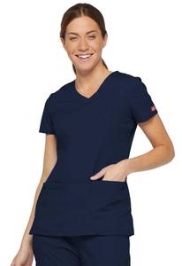 lot 2386 image: Dickies EDS Signature Womens V-Neck Scrub Top XS Navy Contemporary Fit