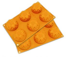 lot 6294 image: Mose Cafolo 2 Pack Sunflower 6 Cavity Silicone Soap Mold