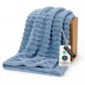 lot 9302 image: Bedsure Soft Blue Throw Blanket for Couch Decor Gifts 50x60