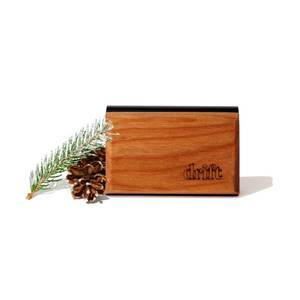 lot 14387 image: Drift Car Air Freshener Wood Frosted Spruce Scent Starter Kit