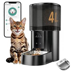 lot 19915 image: Yolivon Automatic Cat Feeder 4L17 Cups Timed Dispenser for Cats & Dogs (Used)