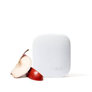 lot 6294 image: Drift Plug-In Electric Aroma Diffuser Starter Kit Apple Picking