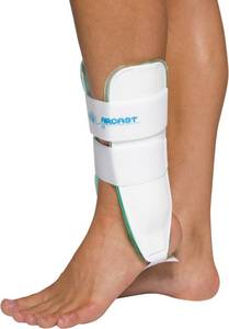 lot 18144 image: Aircast Air-Stirrup Ankle Brace Small Left