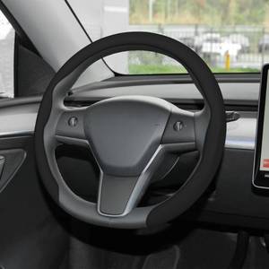 lot 13687 image: Frani Nappa Leather Steering Wheel Cover 14.5-15 Inch Black