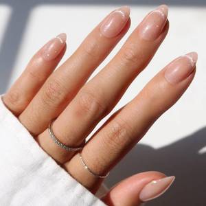 lot 6469 image: Glamnetic Press On Nails Short Almond Cat-Eye Not Your Cinder-Ella