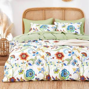 lot 1586 image: Wake In Cloud Boho Floral Comforter Set 3 Piece Queen Size Sage White