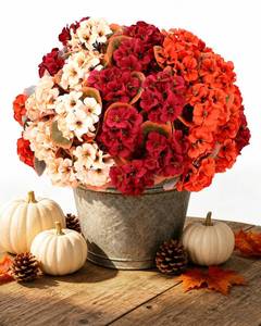 lot 1595 image: LAOWUJA Artificial Fall Flowers for Outdoors, 6 Bundles Faux Geraniums