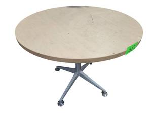 lot 513 image: Round Table with Light Maple Finish Top and Silver 4-Prong Pedestal Base