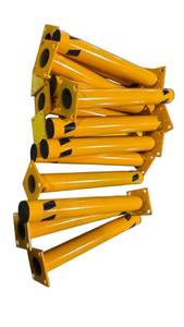 lot 724 image: Yellow Bollard Guard Posts Lot with Black Diagonal Hazard Stripes