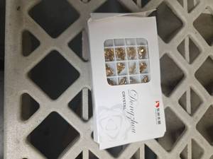 lot 2661 image: Crystal Faceted Gemstone Assortment  Set Golden Brown - Retail $0