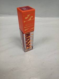 lot 121 image: Maybelline New York Matte Blush 33 Berry Brunch - Retail $10