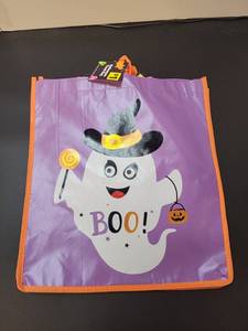 lot 71146 image: Halloween Ghost BOO Reusable Tote Bag Purple Orange (Set of 8) - Retail $9