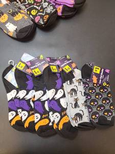 lot 71151 image: (Lot of 12)(Size 4-10) 6Pairs Crew Socks, 6Pairs Low Cut Socks Halloween Themed Patterned Socks - Retail $14