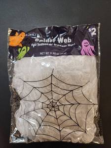 lot 71156 image: Spider Web Halloween Decoration 0.88 oz 25g IndoorOutdoor (13Pks) - Retail $26