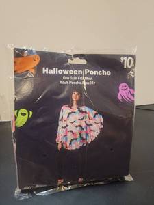 lot 71176 image: Halloween Poncho One Size Fits Most Adult Ages 14 - Retail $10