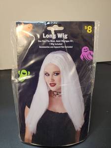 lot 71195 image: Long Wig White One Size Fits Most Adult Ages 14 - Retail $8