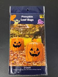 lot 711169 image: Pumpkin Leaf Bags 2 Count 30 in x 24 in 2 Twist Ties (10 pk) - Retail $10