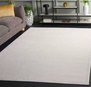 lot 9758 image: 5 ft. x 8 ft. Ivory Geometric Zig-Zag Area Rug - Retail $107
