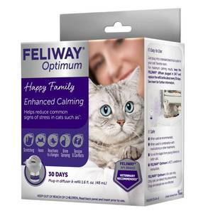 lot 2858 image: Feliway Optimum Diffuser Kit for Cats - 1.6 fl oz - Retail $47
