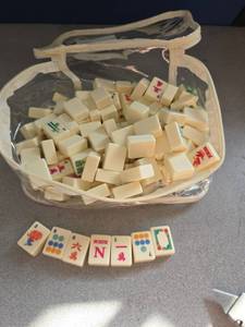lot 2942 image: Mahjong Set, Unmanifested for Pieces - Retail $0