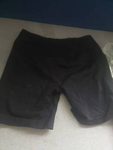 lot 2774 image: Black Gym Shorts, Size Not Listed Appears Large - Retail $0