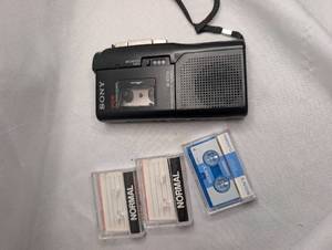 lot 1107 image: Sony Microcassette Recorder VOR M-677V