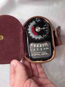 lot 1110 image: Weston Master II Universal Exposure Meter Model 735
