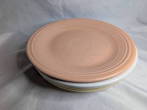 lot 1507 image: Fiesta Homer Laughlin China Plates Lot of 5