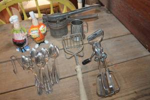 lot 5339 image: Vintage Ricer, S&P Shakers and More