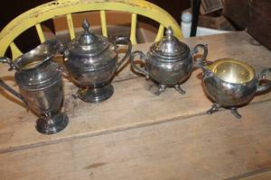 lot 5345 image: Vintage Silver Creamers and Sugar Bowls