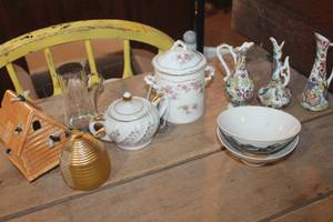 lot 5355 image: Vintage Honey Jar, Sugar Bowl and More