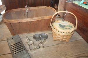 lot 5377 image: Vtg. Basket and More