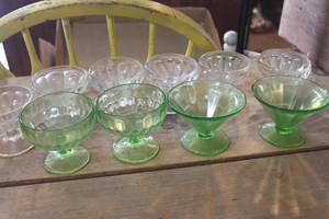 lot 5380 image: Vtg. Uranium Glass Sherbet Dishes and More