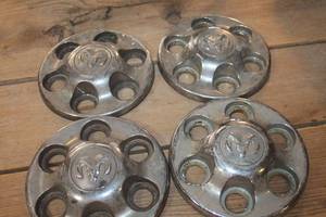 lot 5386 image: Ram Hubcaps