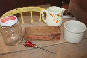 lot 5408 image: Vtg. Skippy Peanut Butter Jar and More