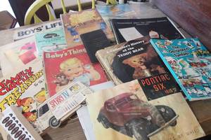 lot 5450 image: Misc. VintageAntique Books & More
