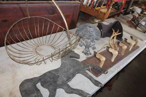 lot 5475 image: Lg. Metal Dcor Basket, Rack and More
