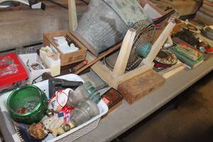 lot 5506 image: Contents of Table