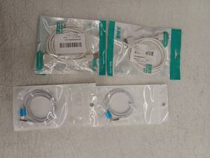 lot 13074 image: Small Electronic Accessory Lot