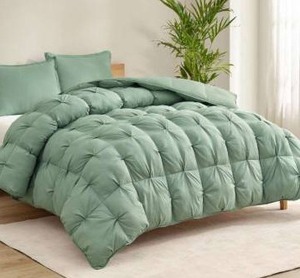 Casual Living Queen 3-Piece Pinch Pleat Comforter Set Sage Green 90in x 92in