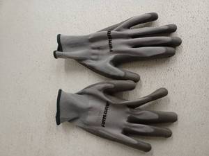lot 13263 image: Lot Of Firm Grip Coated Work Gloves, Gray, Large